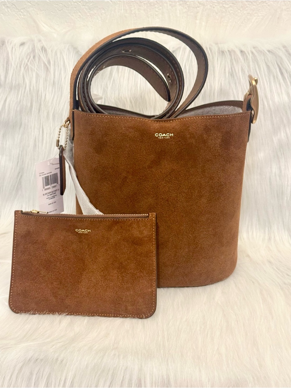 NWT Coach Bleecker Bucket Bag 21 Suede Crossbody With Pouch CCW84 in Warm Brown